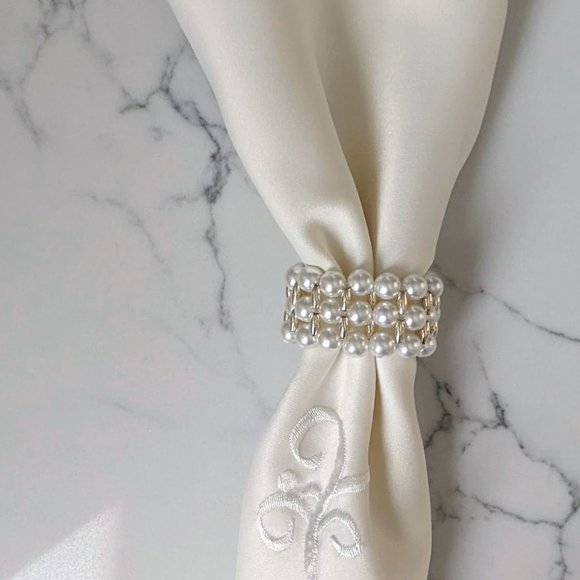 Pearl and Gold Napkin Rings set of 12 - Picture 6 of 6